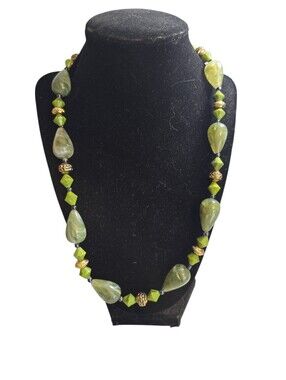 Vintage Green Swirl Acrylic? Plastic? With Gold Color Accents Beaded Necklace